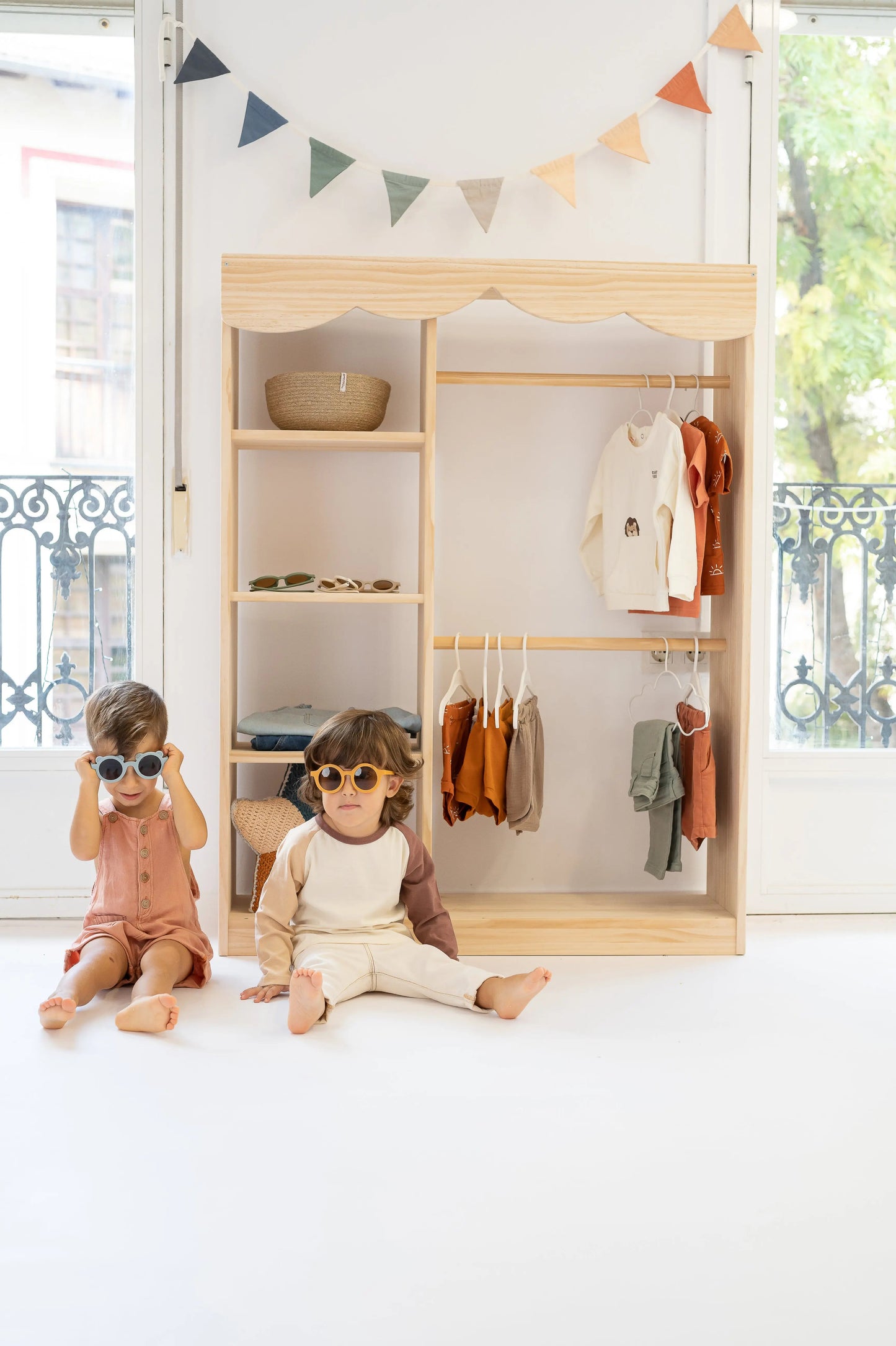 almavidakids | montessori kledingkast